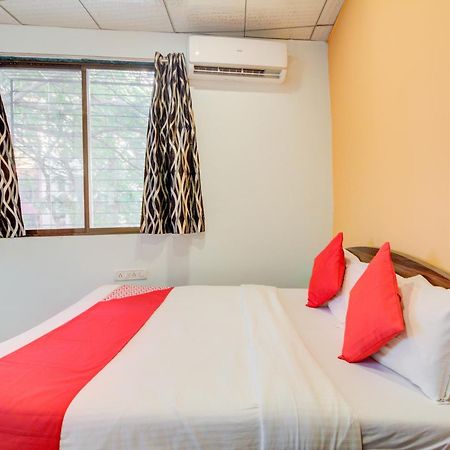 OYO 40902 Anjali Hotel Mumbai Bagian luar foto