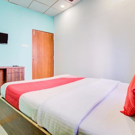 OYO 40902 Anjali Hotel Mumbai Bagian luar foto